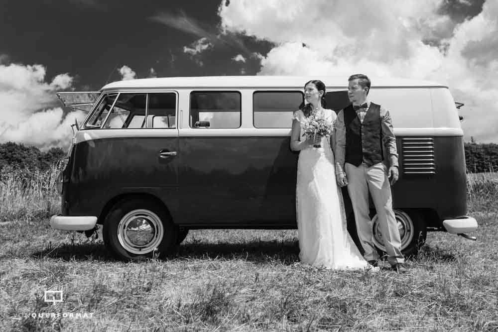 VW Bus Hochzeitspärchen Hochzeit vonQuerformat
